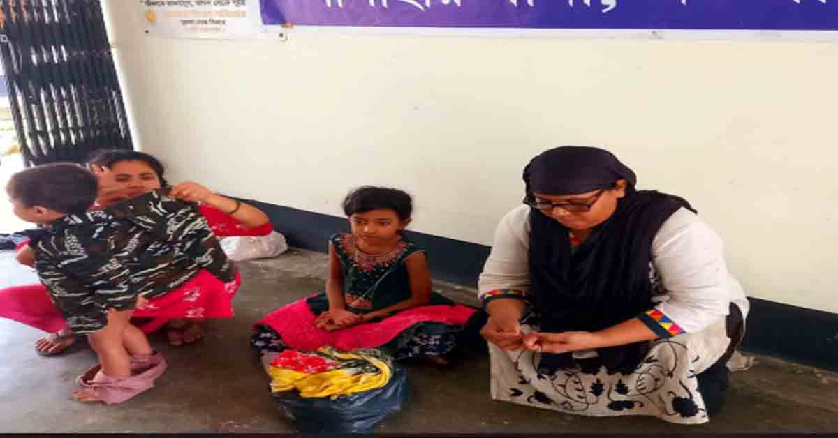 সাপাহার সীমান্ত দিয়ে নারী ও শিশু সহ চারজন কে বিএসএফ পুশইন করেছে